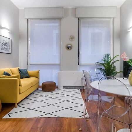 Altido Elegant 1 Bedroom Apt In Front Of The Sforzesco Castle Milan Bagian luar foto
