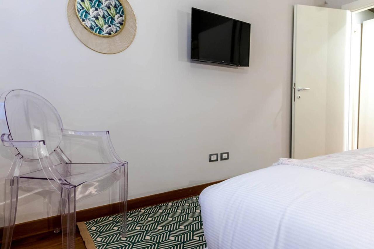 Altido Elegant 1 Bedroom Apt In Front Of The Sforzesco Castle Milan Bagian luar foto